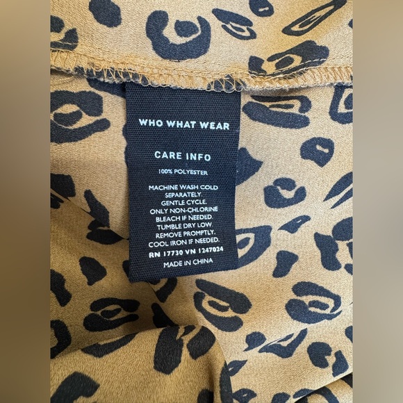 Who What Wear Leopard Print Button-Down Shirt #162 - Picture 5 of 5